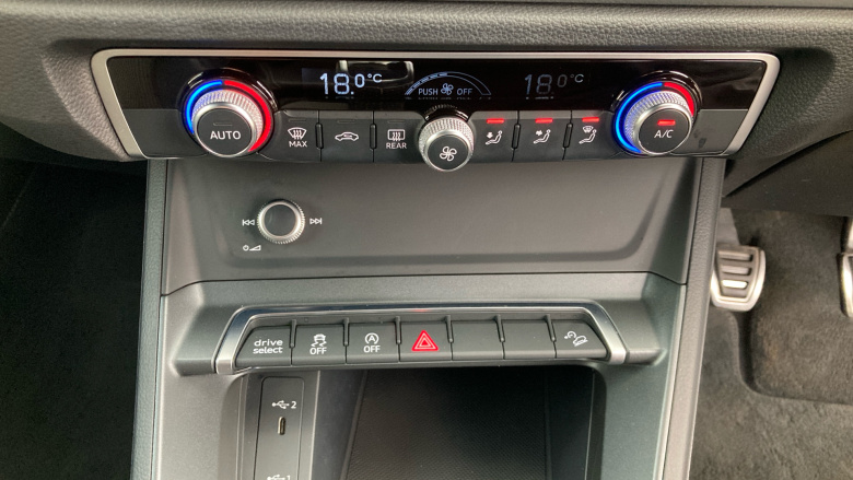 Audi Q3 35 TFSI Black Edition 5dr Petrol Estate